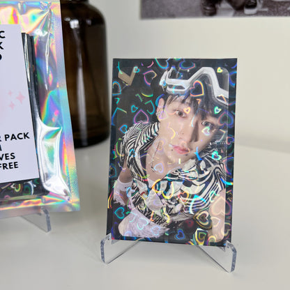 Holographic Heart Black Photocard Sleeves (25 Pack)