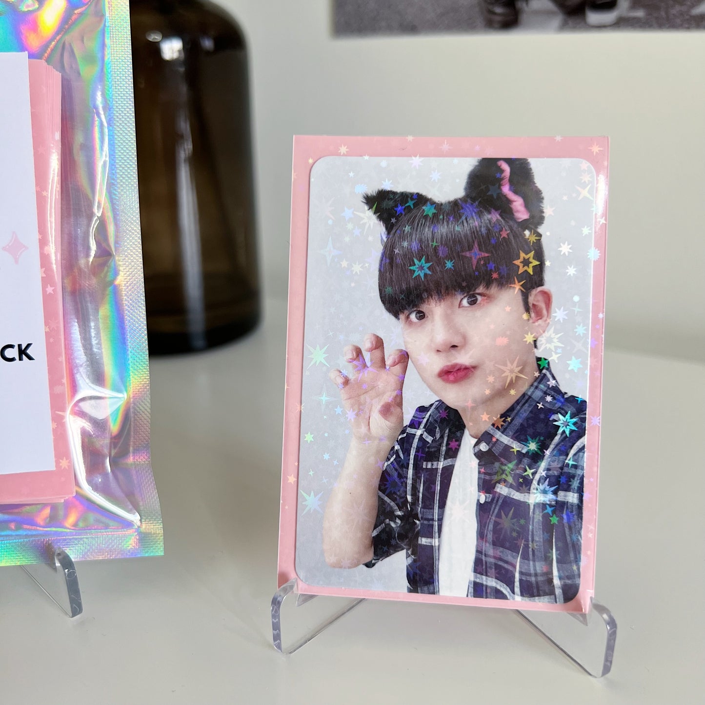 Holographic Star Rose Photocard Sleeves (25 Pack)